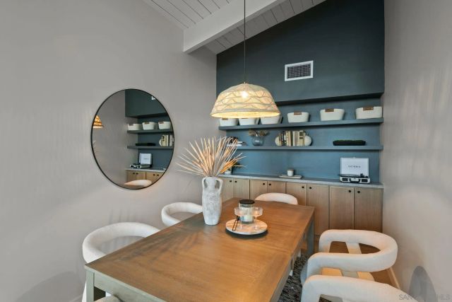 2526 Aster St, San Diego, CA 92109