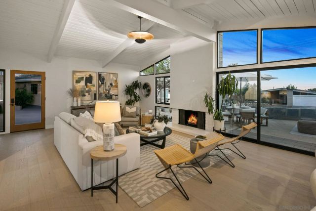 2526 Aster St, San Diego, CA 92109