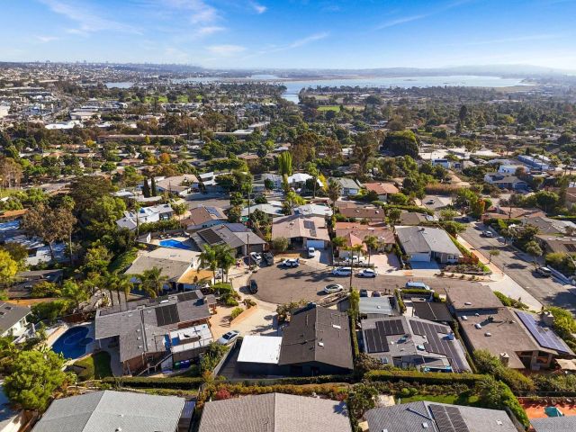 2526 Aster St, San Diego, CA 92109