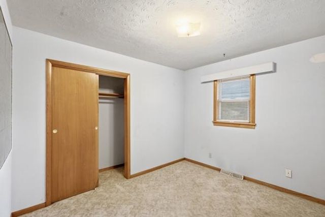 609 E Ash Place, Griffith, IN 46319