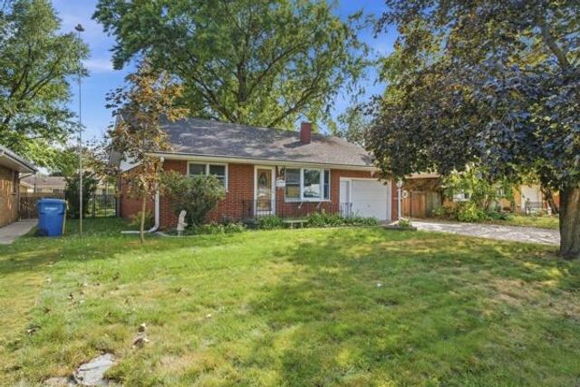 609 E Ash Place, Griffith, IN 46319