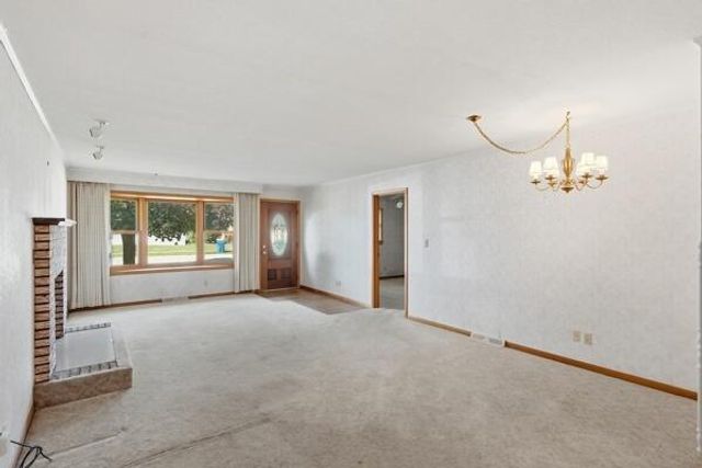 609 E Ash Place, Griffith, IN 46319