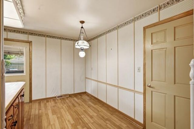 609 E Ash Place, Griffith, IN 46319