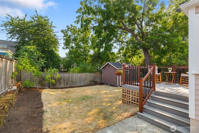 1717 N 82nd Street, Seattle, WA 98103