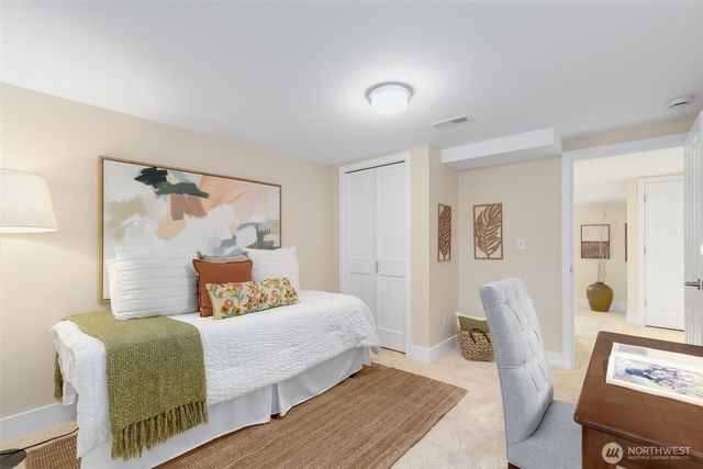 1717 N 82nd Street, Seattle, WA 98103
