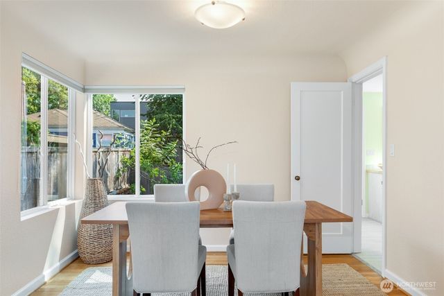1717 N 82nd Street, Seattle, WA 98103