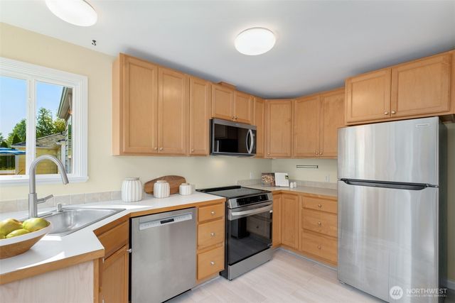 1717 N 82nd Street, Seattle, WA 98103