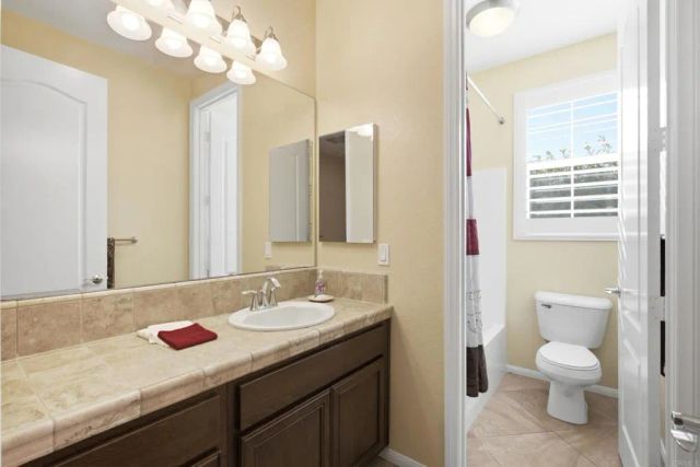 1162 Sagewood Drive, Oceanside, CA 92056