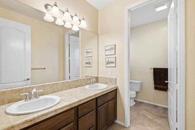 1162 Sagewood Drive, Oceanside, CA 92056