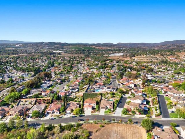 1162 Sagewood Drive, Oceanside, CA 92056