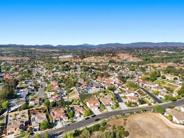 1162 Sagewood Drive, Oceanside, CA 92056