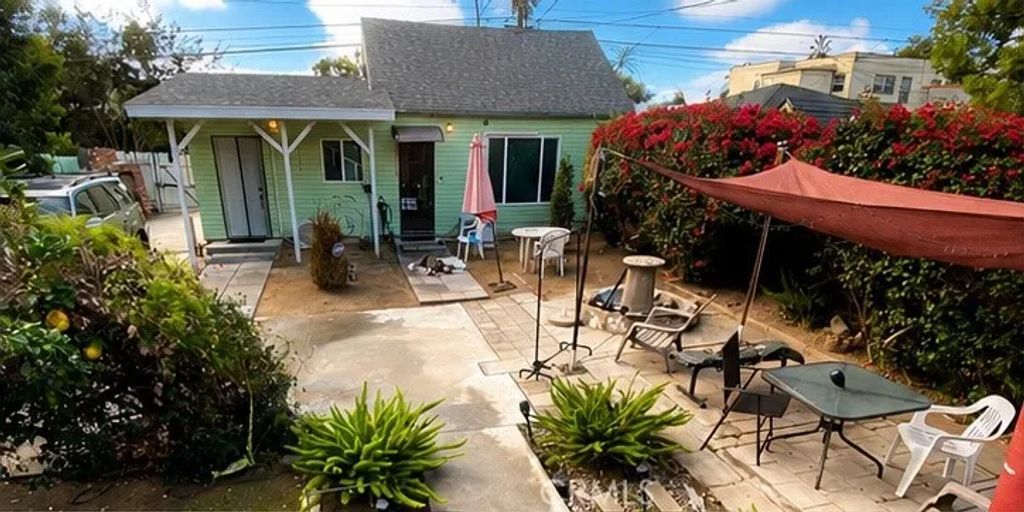 2711 S La Salle Ave, Los Angeles, CA 90018