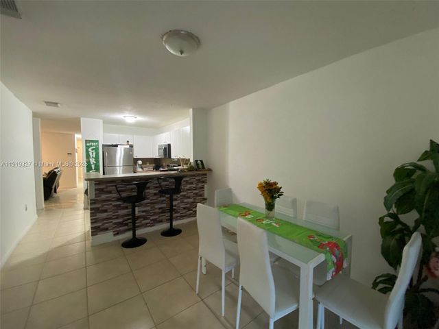 20431 SW 93rd Ave, Cutler Bay, FL 33189