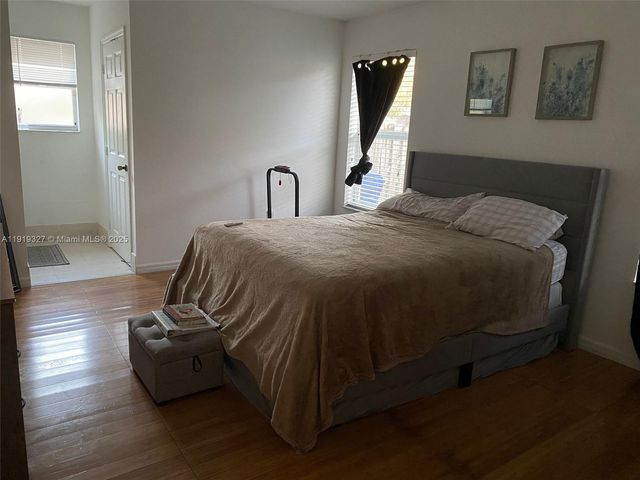 20431 SW 93rd Ave, Cutler Bay, FL 33189