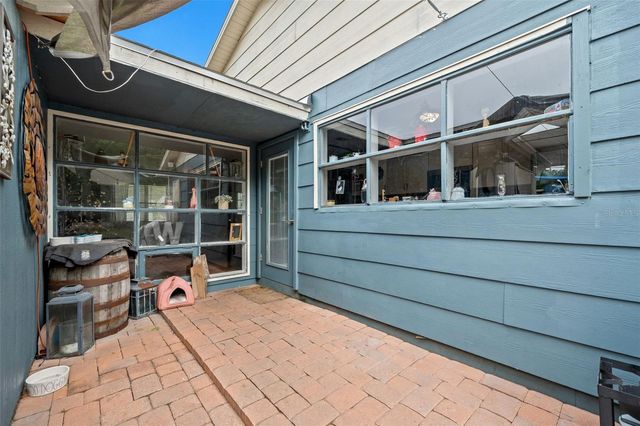 37738 AMELIA AVENUE, Dade City, FL 33525