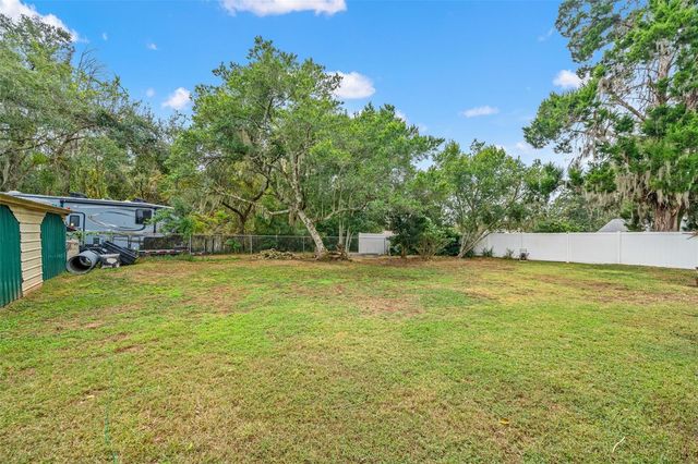 37738 AMELIA AVENUE, Dade City, FL 33525