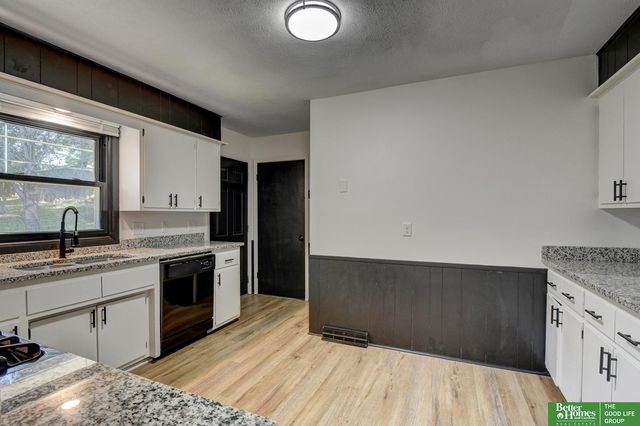 3708 Greene Avenue, Bellevue, NE 68147