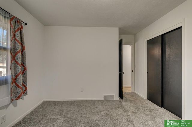 3708 Greene Avenue, Bellevue, NE 68147