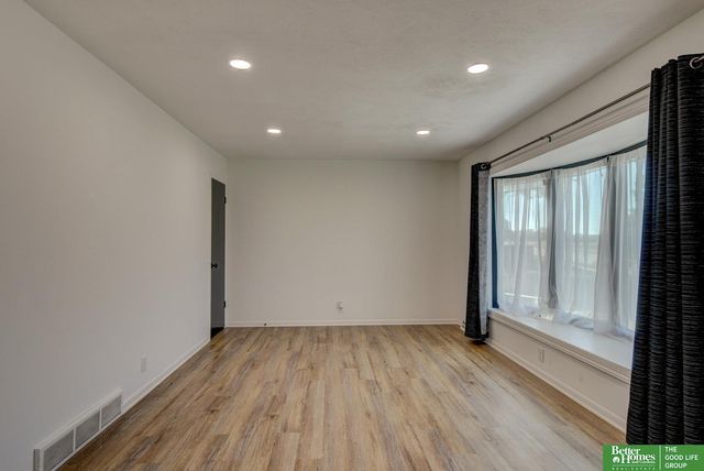 3708 Greene Avenue, Bellevue, NE 68147