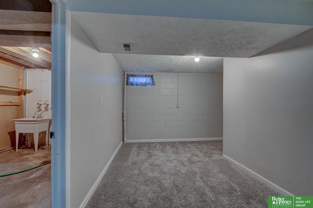 3708 Greene Avenue, Bellevue, NE 68147