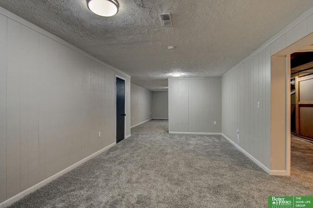 3708 Greene Avenue, Bellevue, NE 68147