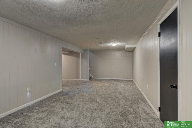 3708 Greene Avenue, Bellevue, NE 68147