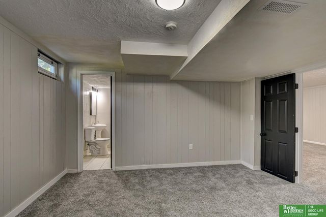 3708 Greene Avenue, Bellevue, NE 68147