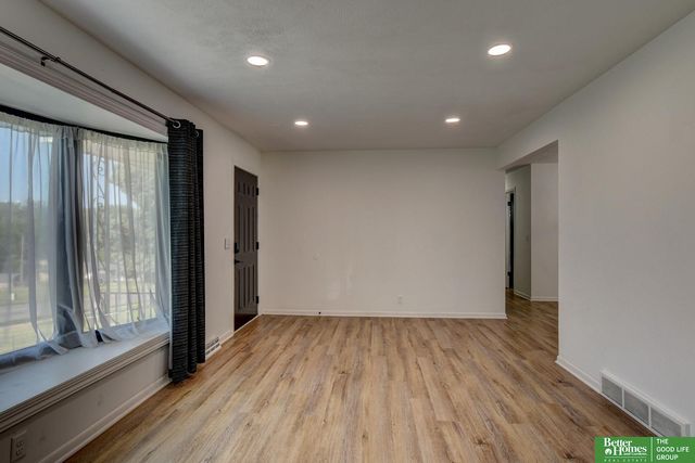 3708 Greene Avenue, Bellevue, NE 68147