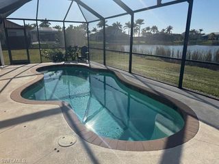 2706 SW 54th TER, Cape Coral, FL 33914