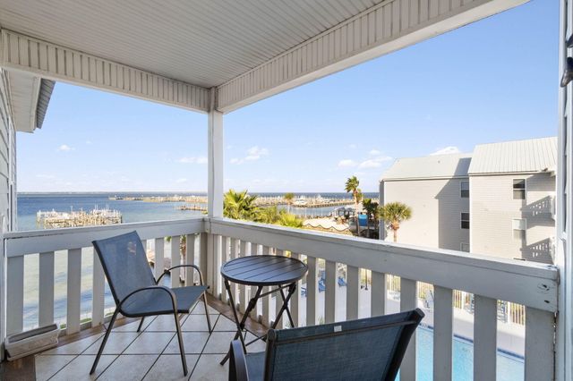 1330 SW Miracle Strip Parkway 302, Fort Walton Beach, FL 32548