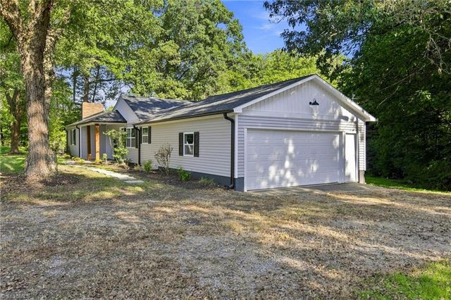 7505 Franklin Road, Lewisville, NC 27023