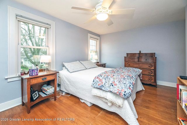 1581 N Genesee Drive, Lansing, MI 48915