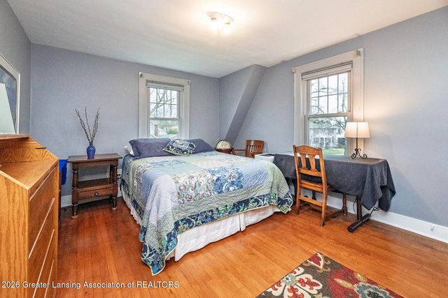 1581 N Genesee Drive, Lansing, MI 48915