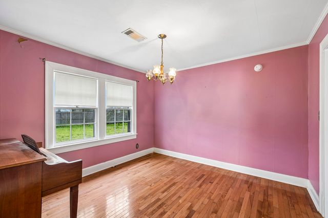 1311 N Tennessee Blvd, Murfreesboro, TN 37130