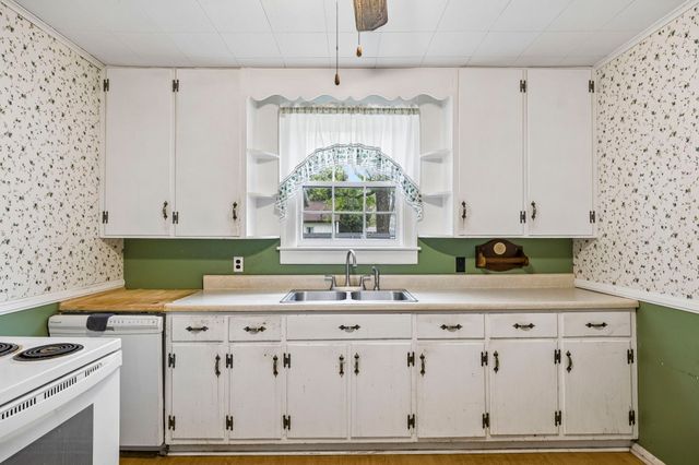 1311 N Tennessee Blvd, Murfreesboro, TN 37130