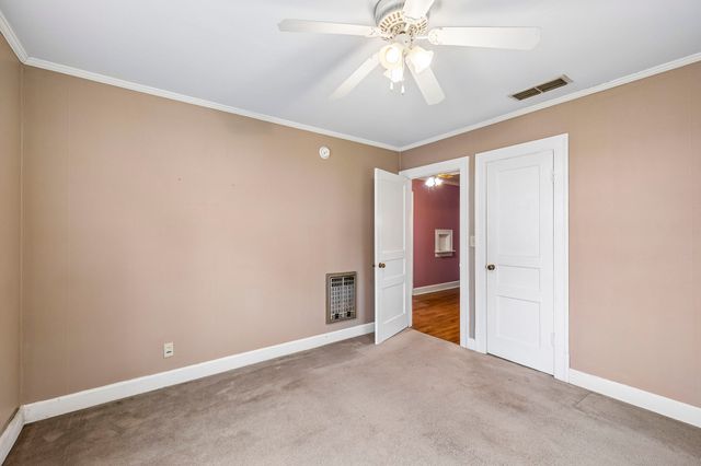 1311 N Tennessee Blvd, Murfreesboro, TN 37130