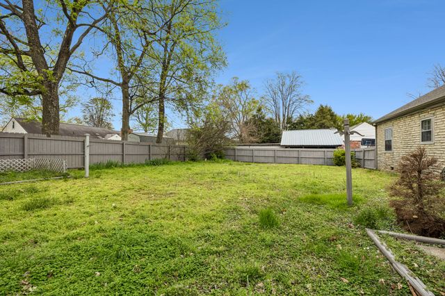 1311 N Tennessee Blvd, Murfreesboro, TN 37130