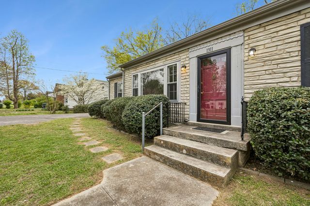 1311 N Tennessee Blvd, Murfreesboro, TN 37130