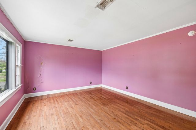 1311 N Tennessee Blvd, Murfreesboro, TN 37130