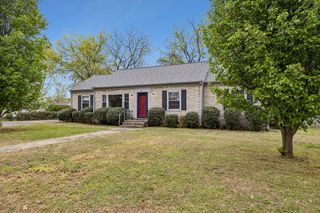 1311 N Tennessee Blvd, Murfreesboro, TN 37130