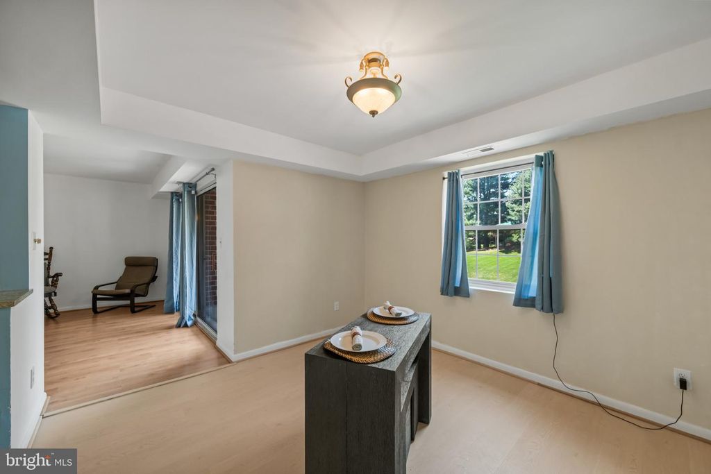 Image 17 of property listing at 5 ELPHIN #301, Lutherville Timonium, MD 21093