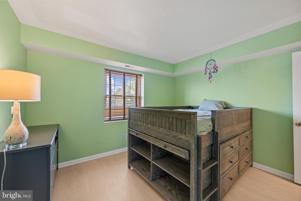 Image 24 of property listing at 5 ELPHIN #301, Lutherville Timonium, MD 21093