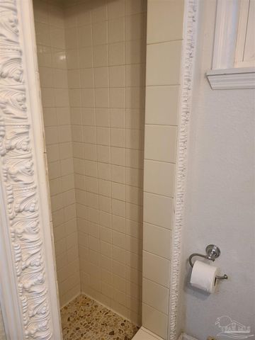 415 Gibbs Rd, Pensacola, FL 32507