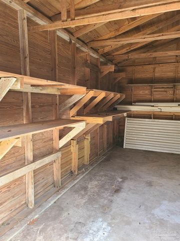 415 Gibbs Rd, Pensacola, FL 32507