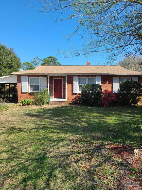 415 Gibbs Rd, Pensacola, FL 32507