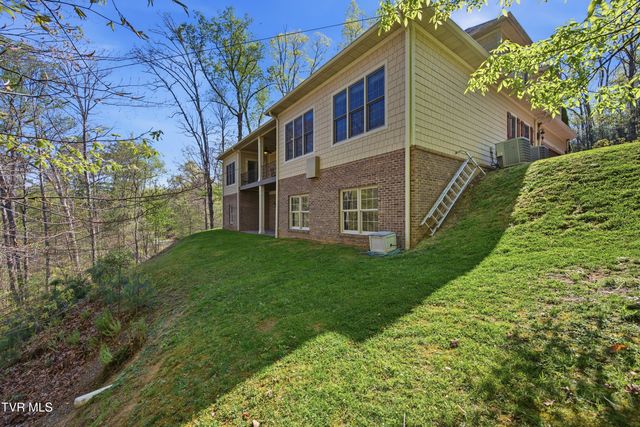 2 Serenity Ridge Trail, Bristol, TN 37620