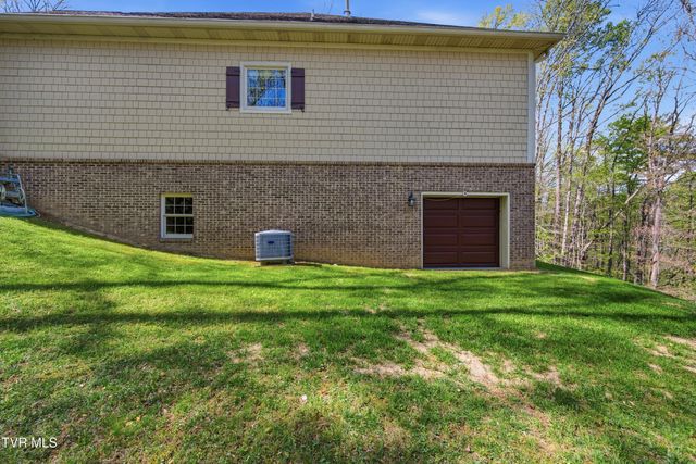 2 Serenity Ridge Trail, Bristol, TN 37620