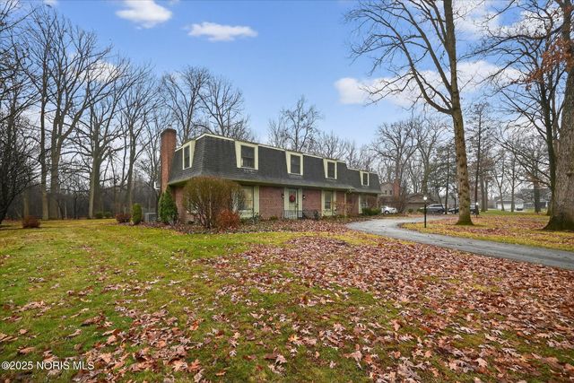 107 Secor Woods Lane, Perrysburg, OH 43551