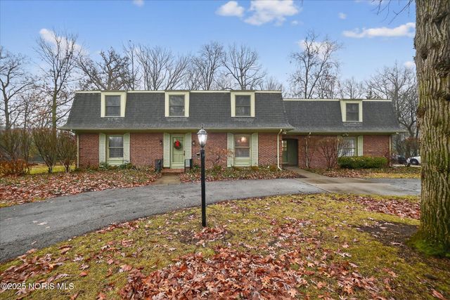 107 Secor Woods Lane, Perrysburg, OH 43551