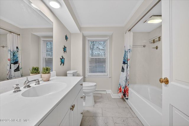 107 Secor Woods Lane, Perrysburg, OH 43551